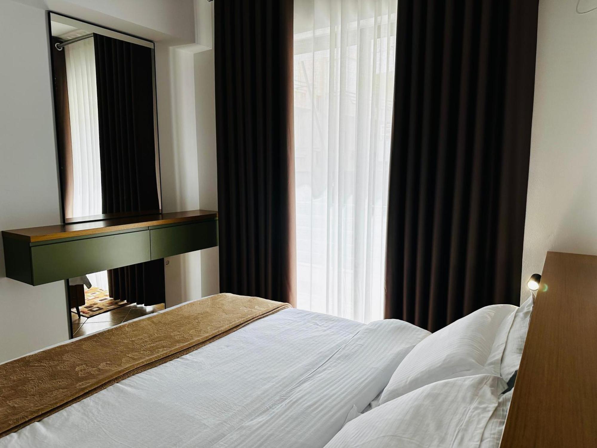 Flora Apartments Saranda Dış mekan fotoğraf